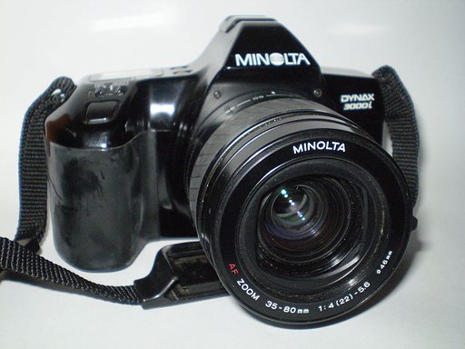 Minolta Dynax 3000i: The SLR for Lazy Photographers