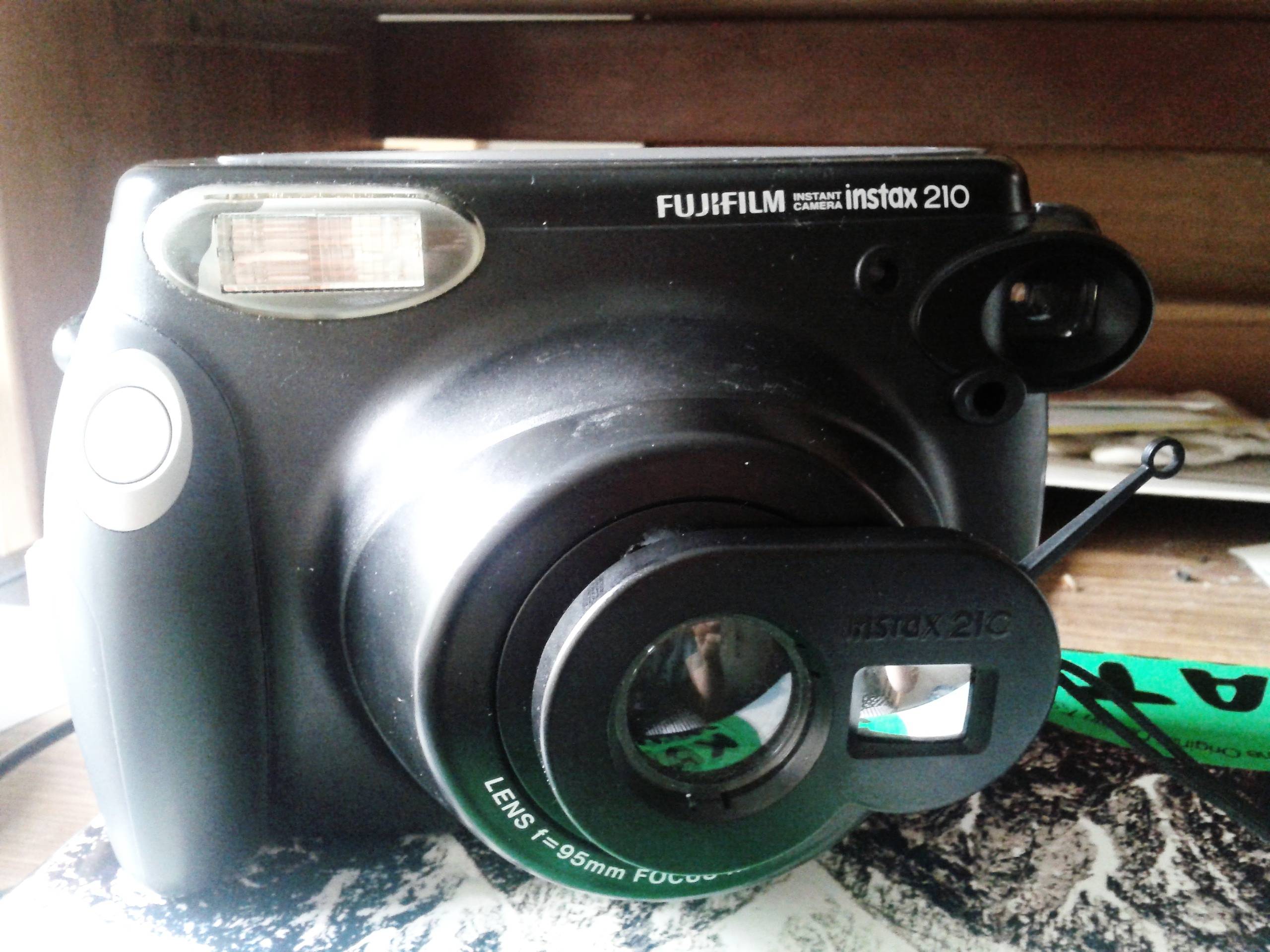 lobo pegar Banquete Fix Your Broken Fujifilm Instax 210 Self-Shoot Lens with · Lomography
