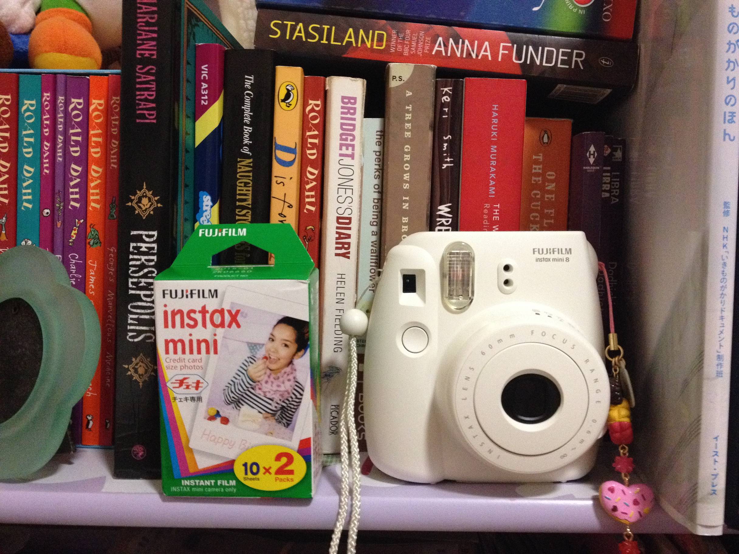 Fujifilm Instax Mini 8  Câmera polaroid, Polaroid, Câmera
