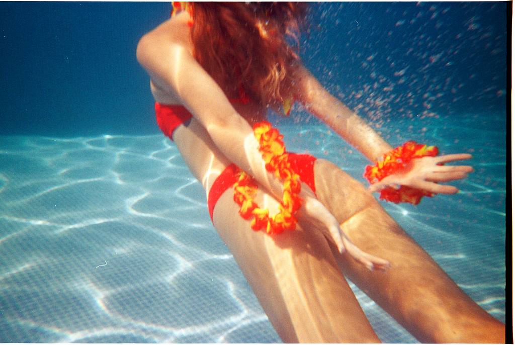Photos argentiques sous l'eau avec l'Analogue Aqua par Laurence Guenoun