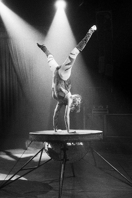A Salute to the Masters: Contortionist (A Tribute to Mary Ellen Mark)