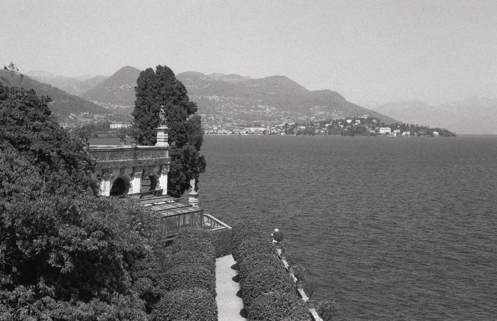Around the World in Analogue: Isole Borromee - Lago Maggiore, Italy 