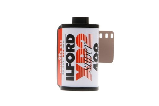 Lomopedia: Ilford XP2 Super 400 Black & White 35 mm Film