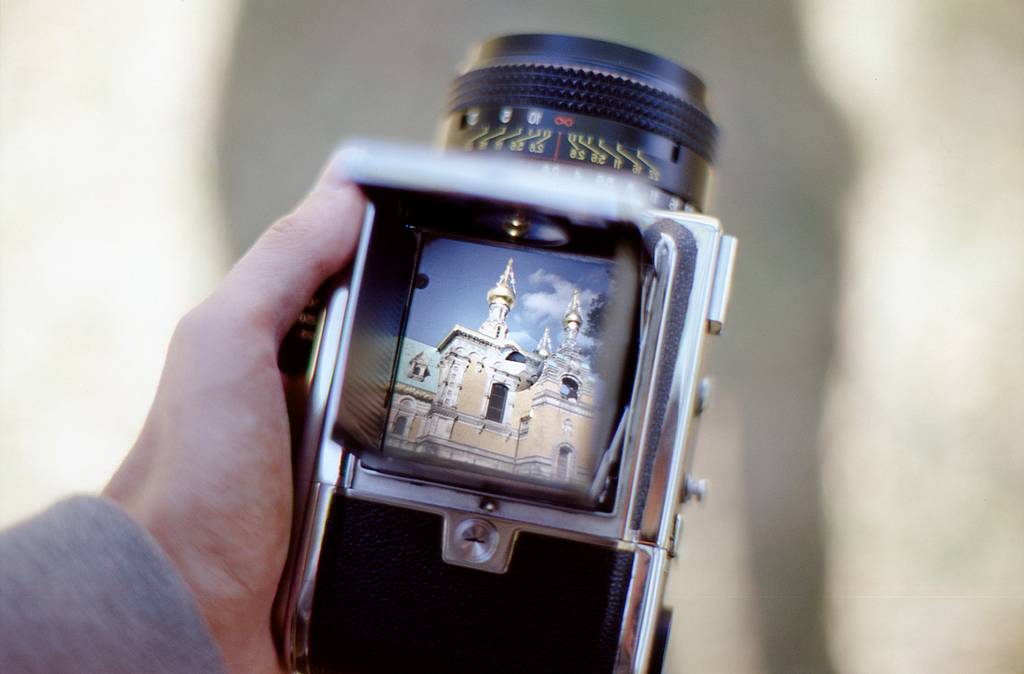 #FromMyViewfinder: มองโลกผ่านช่องมองกระจกจากกล้องมีเดียมฟอร์แมต