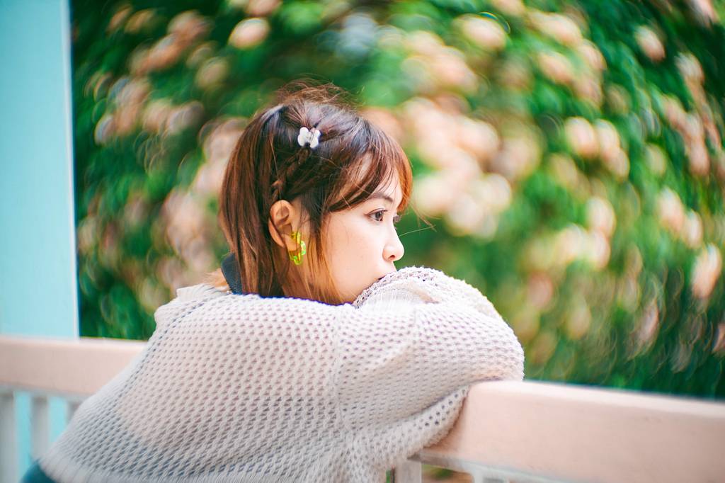 Nathan Wong Captures Natural Portraits with the Petzval 80.5 Bokeh Control Art Lens